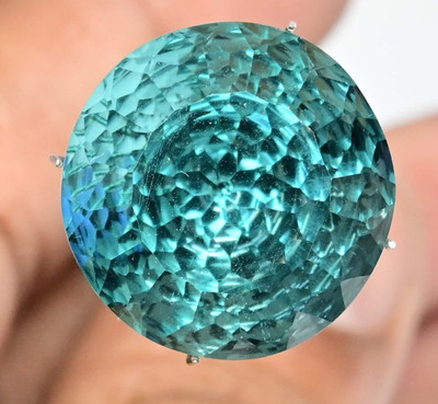 26.65 Ct Natural Greenish Neon Blue Paraiba Tourmaline Flawless Loose Gemstone