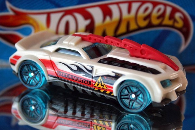 hot wheels color splash science lab 5 pack
