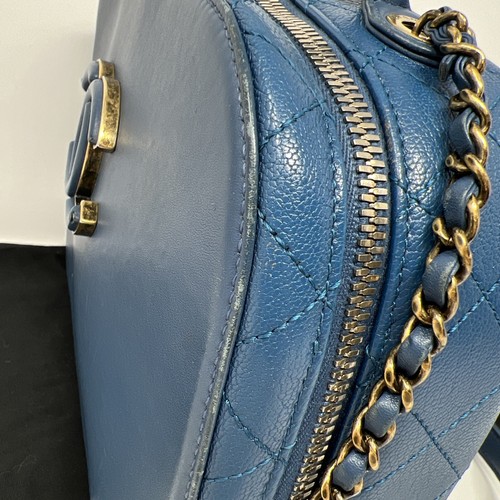 Chanel Blue Coco Curve Vanity Case Crossbody bag Handle - Picture 7 of 24