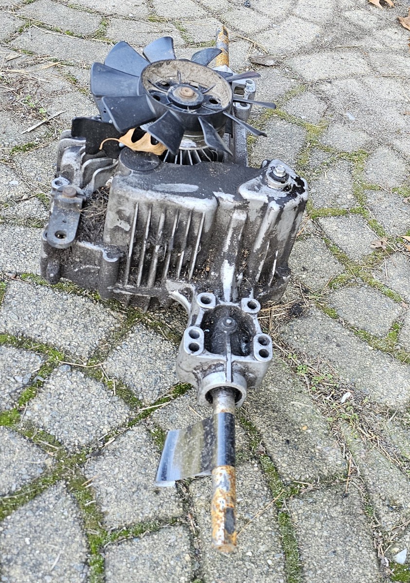 東芝　TFB-100 M Amazon.com: Genuine Hydro Gear Transaxle ZT-2200 for Lawn