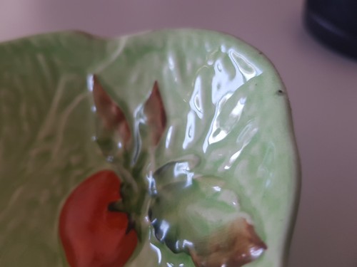 Carlton Ware Leaf Shaped Bowl Tomato Design - Picture 3 of 4