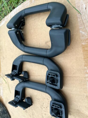 2008-2011 Mercedes-Benz C300 Roof Grab Handles (Set of 4) - OEM