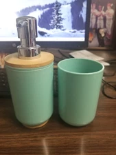 LIQUID SOAP LIGHT GREEN DISPENSER 1-WITH PUMP & 1-WITHOUT PUMP ((SET OF TWO))