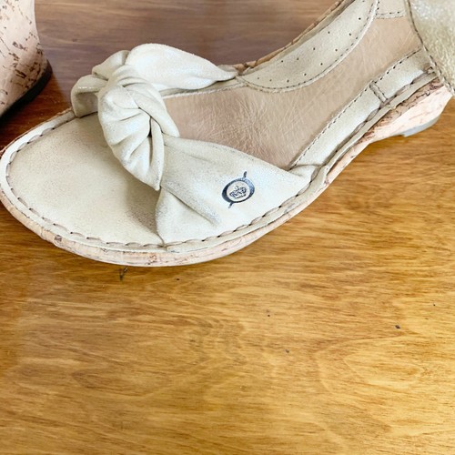Geborene bequeme Leder-Sandalen offene Zehenpartie Kork Keilabsatz goldfarben schimmernd Damen 8 - Bild 7 von 11