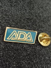 Pin's Pins Pin Enamel 67 Société  Location AUTO "ADA" 