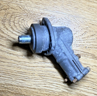 Echo SRM-210 String Trimmer OEM Gear Case Assembly  P021008181