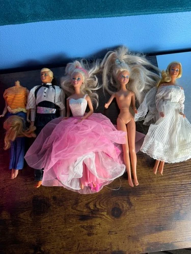 Vintage Barbie 80s 90s Figure Lot Barbie & Ken 5 Dolls w/ Clothes