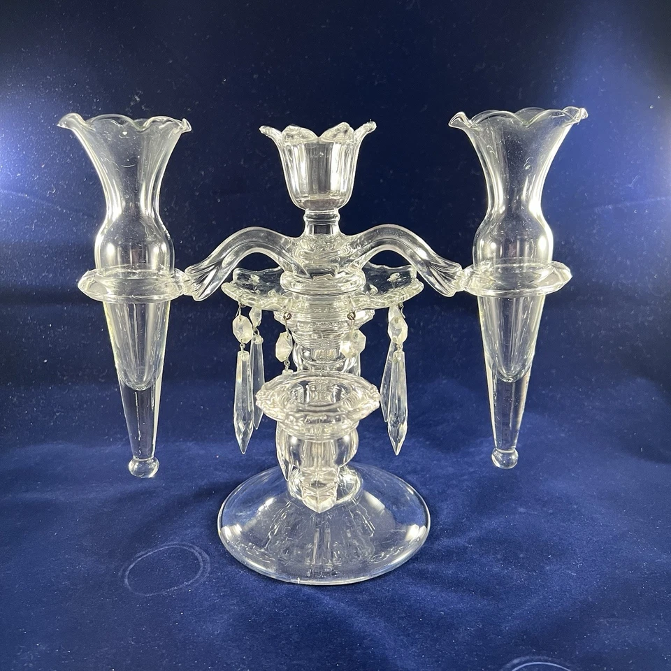 Candelabro vintage Cambridge Glass Epergne 3 candelabros jarrón prismas de capricho Foto 4 de 4