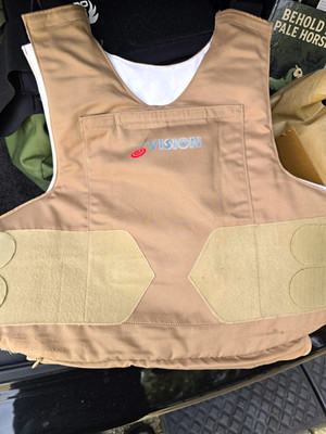 Point Blank VISION FXIIIA Armor Vest Carrier 46R TAN. Expired 2013 Overall Good.