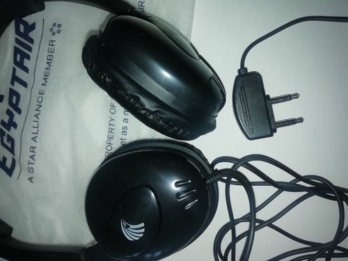 Cuffie con filo Egyptair - Foto 2 di 2