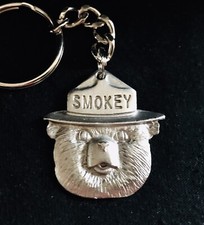 SMOKEY THE BEAR  Forest  Figurine Silver Keychain O
