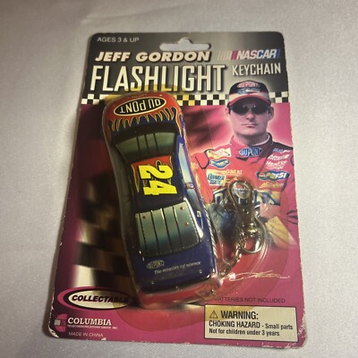 JEFF GORDON #24 DUPONT Flashlight Car Keychain 2002 New