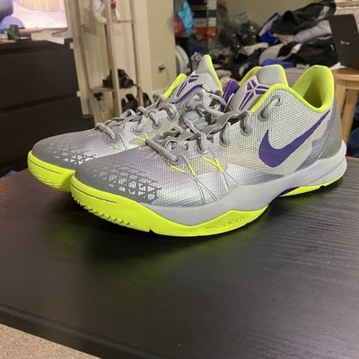 Size 10.5 - Nike Zoom Kobe Venomenom 4 Gray Volt Basketball Sneakers 2014