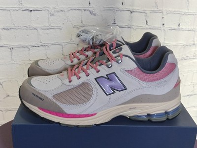 New Balance 2002R 