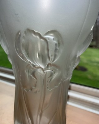 Vintage Art Deco Josef Inwald Barolac Frosted Satin Glass Iris