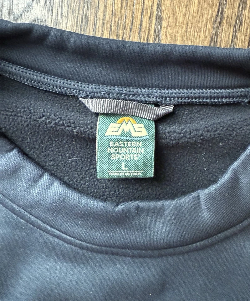 EMS Eastern Mountain Sports Men’s Ascent Series Crew Neck Black Fleece Size L - Imagem 3 de 4