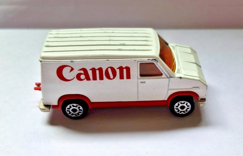 MAJORETTE 279/234 'FOURGON CANON VAN' 1:65 VINTAGE 1982 CARRO DE BRINQUEDO/VAN ITEM RARO - Imagem 2 de 4