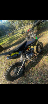 Selling my ssr for$800 has all 4 gears runs and drives its a great started bike
