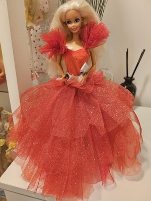 Barbie ''Happy Holiday'' 1988