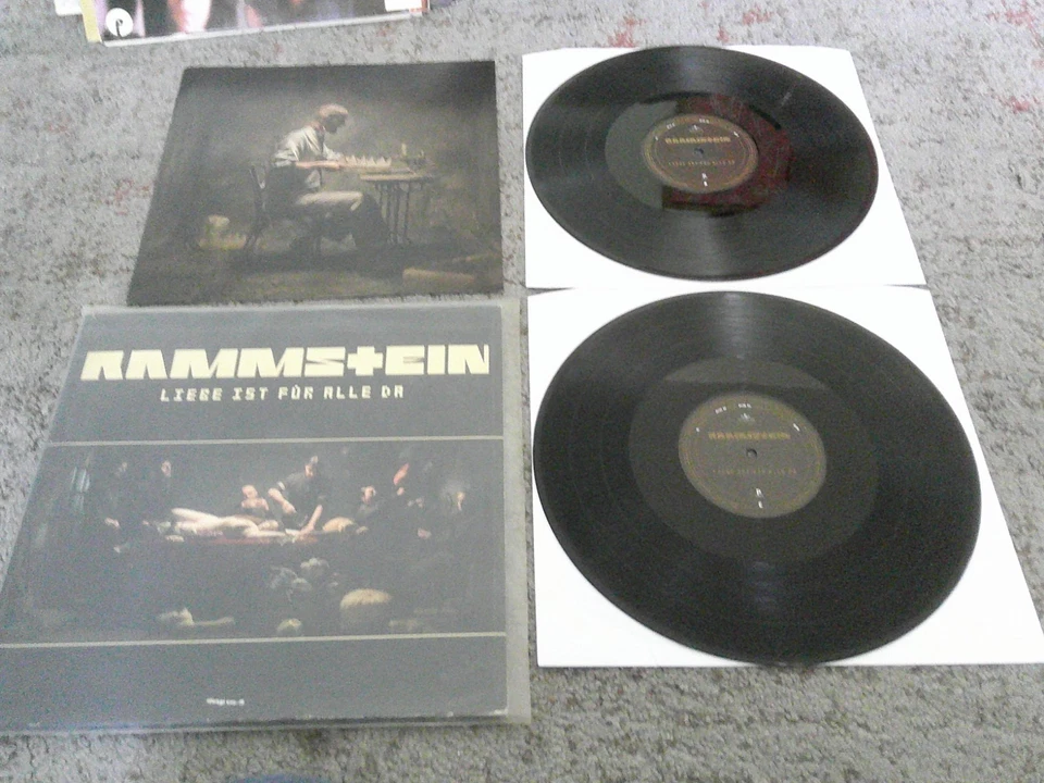 RAMMSTEIN  Liebe ist für alles da ++++Do-Lp+dickes Booklet 2009   hier mehr Lps! - Bild 1 von 1