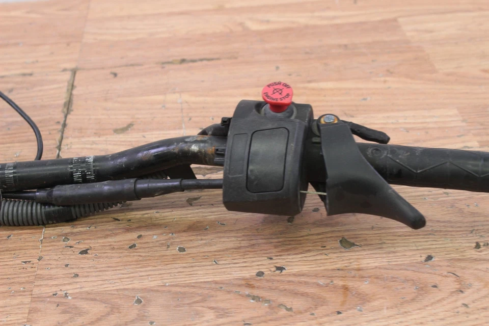 Manillar Yamaha FX NYTRO MTX 2008 con calentadores y control del acelerador Foto 3 de 4