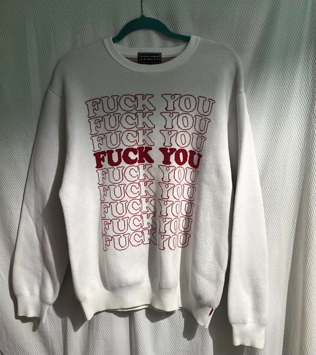 PULL SUPREME taille L coton blanc/rouge