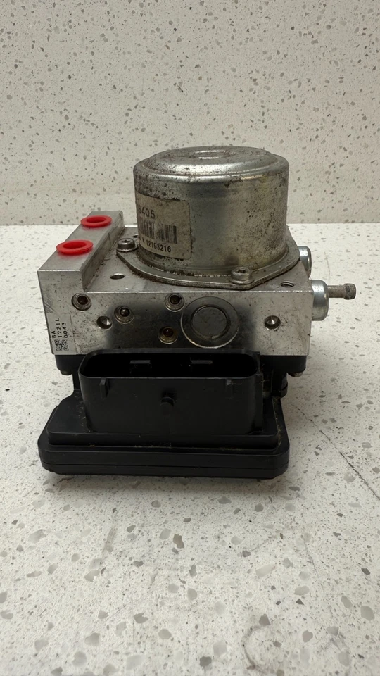 2011-2012 Nissan Leaf ABS Pump Anti-lock Brake Actuator 47660 3NA0A OEM B377-9 - Image 2 of 4