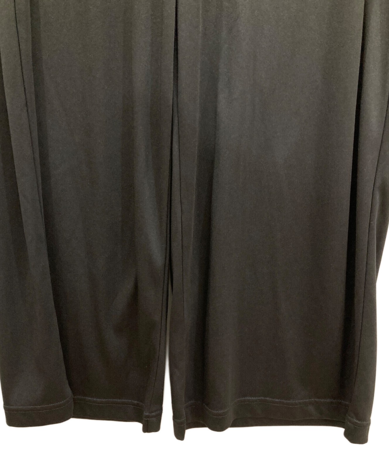 Ameri/ (Ameri) CHLOE V NECK ROMPERS Black Size: ? - image 10