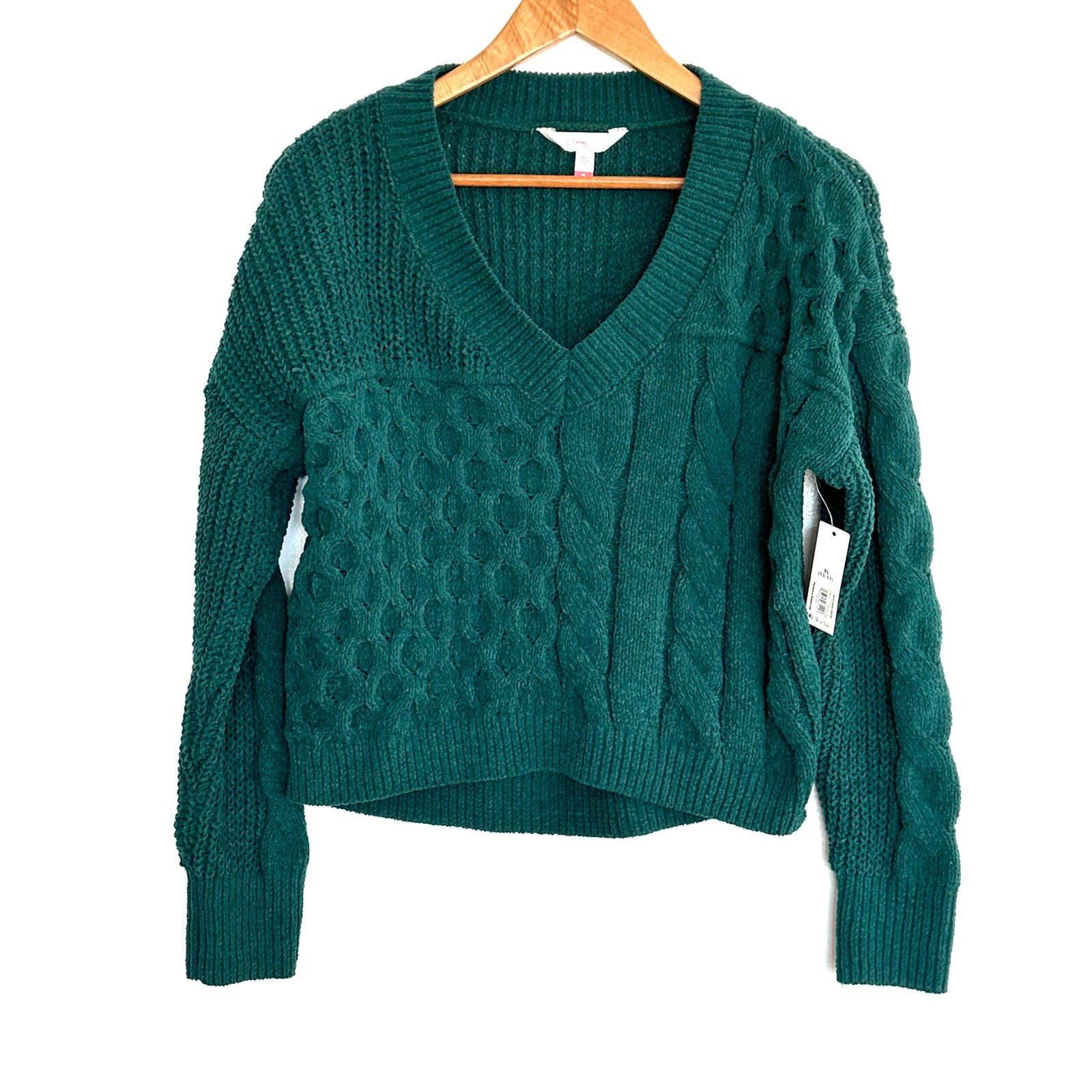 NWT NO BOUNDARIES Sweater Women's XL Juniors Green Cable Knit V Neck Cozy