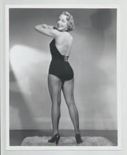 Fran Keegan 1950s TV Model 7x9 Portrait SEXY Outfit FISHNET Stockings