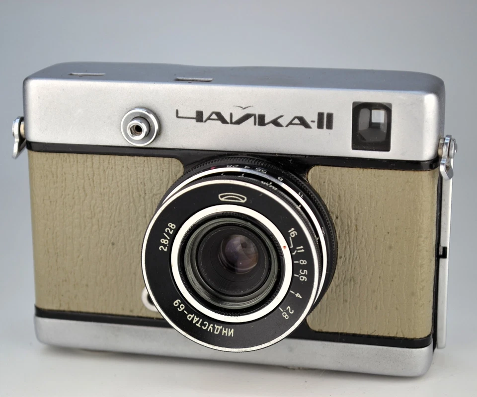 Cámara de medio fotograma 1970 URSS "CHAIKA-2" CUERPO BLANCO + lente Industar-69 M39, en caja Foto 3 de 4