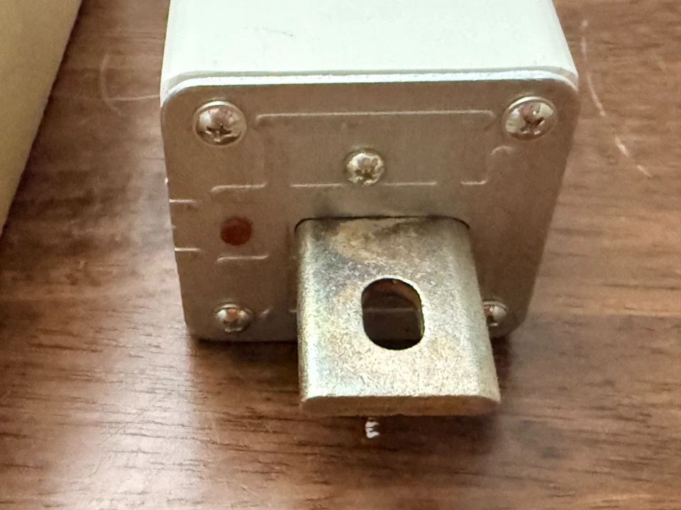 FERRAZ SHAWMUT HP15NH3LGPV400B 400 AMP Helio Protection Fuse 1500 VDC Z1048684 - Image 4 of 4