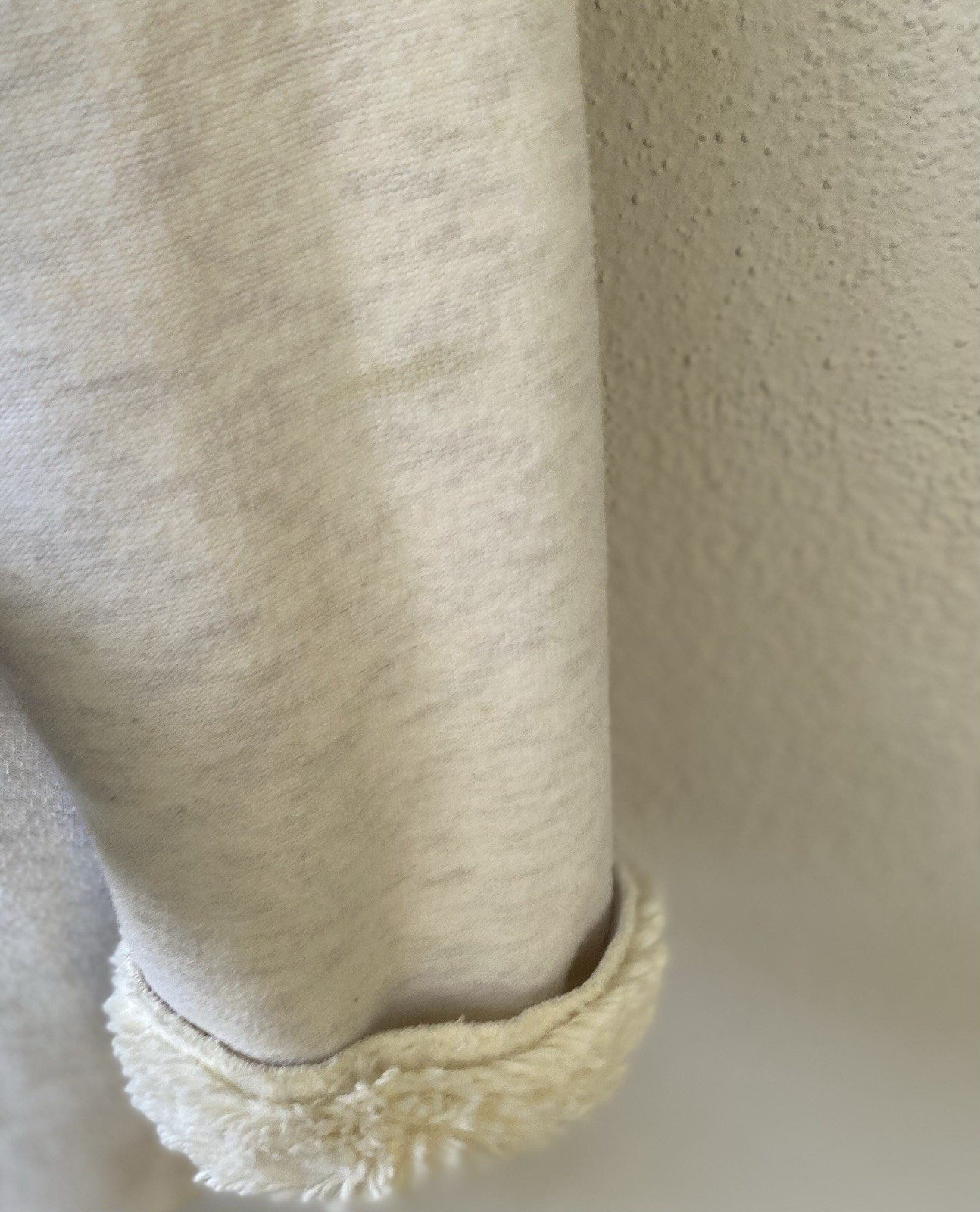 UGG Ivory Open Front Lined Collared Cuffed Women'… - image 9