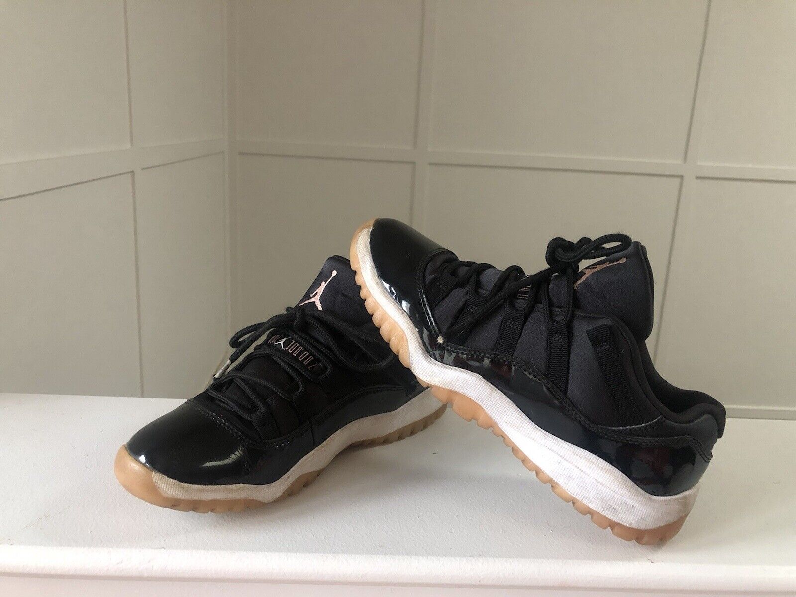 💎 Rare ..Jordan 11 Lows Black, White, Pink …youth Size 2.5 Girls