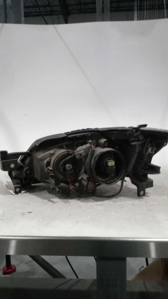 Conjunto de faros derechos usados se adapta a: Subaru Impreza 2010 fondo negro halógeno Foto 2 de 4