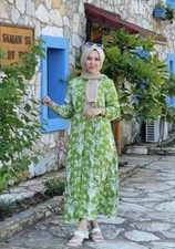 ZARA SS2022 GREEN PRINTED MIDI DRESS WITH BELT SIZE SMALL REF:5216/046 SOLD OUT 