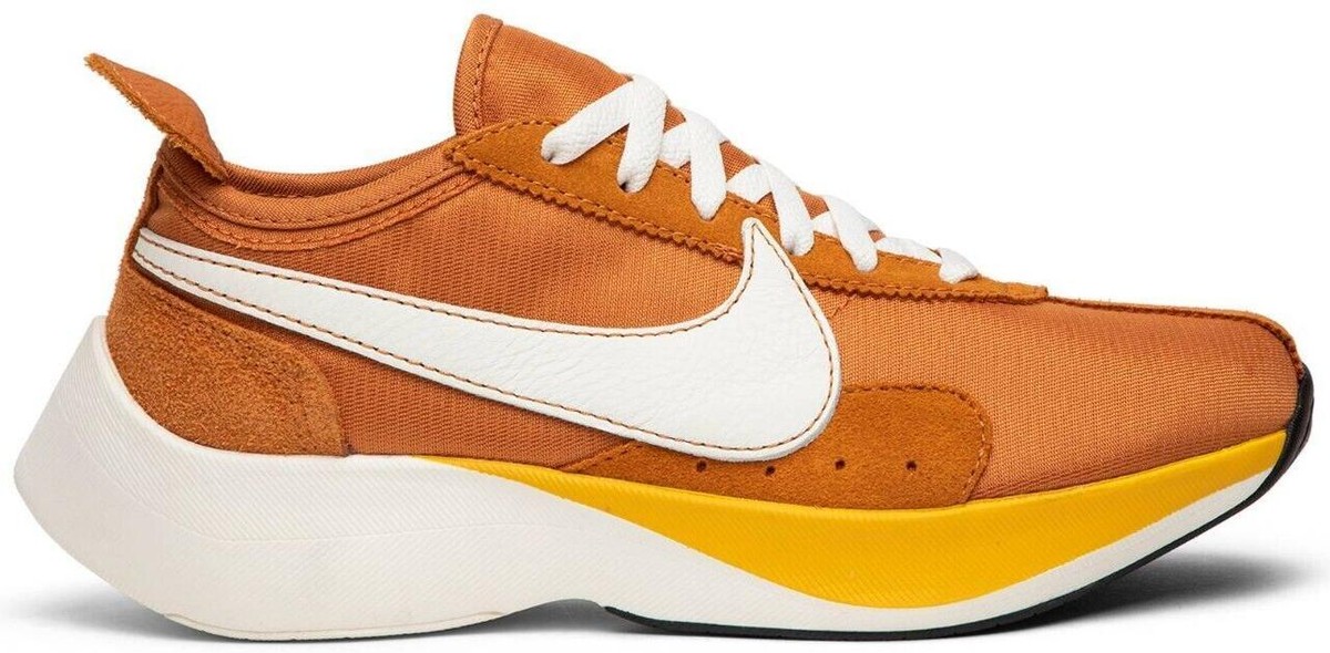 靴 NIKE MOON RACER QS Nike Moon Racer QS Amarillo for Sale | Authenticity