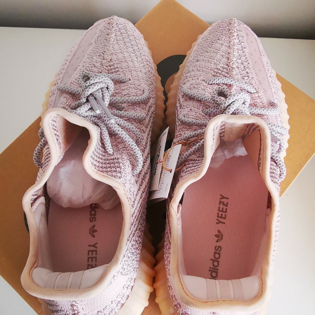 adidas yeezy pink