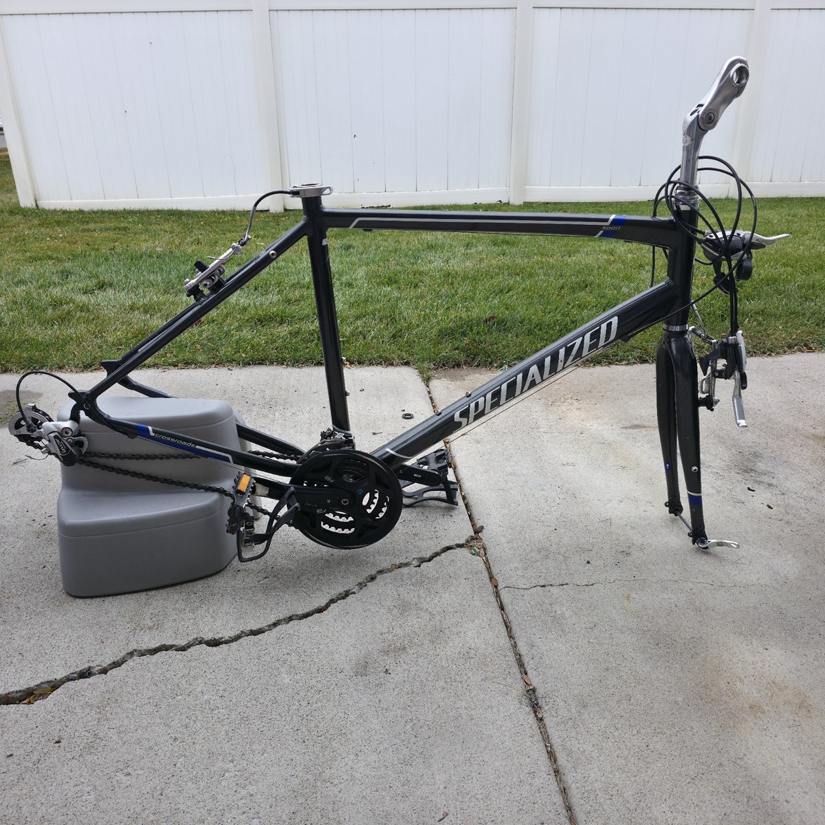 2014 Specialized Crossroads Sport Bicycle - Read Description For