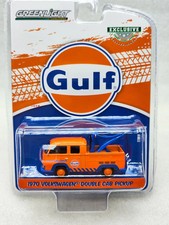 Green Light 1:64 1970 Volkswagen Dual Cab Pickup Truck With Hook - Gulf Oil Car 