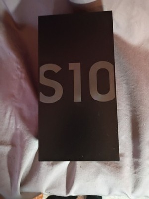 Samsung Galaxy S10 with Original Box and Accessories Boost Mobile