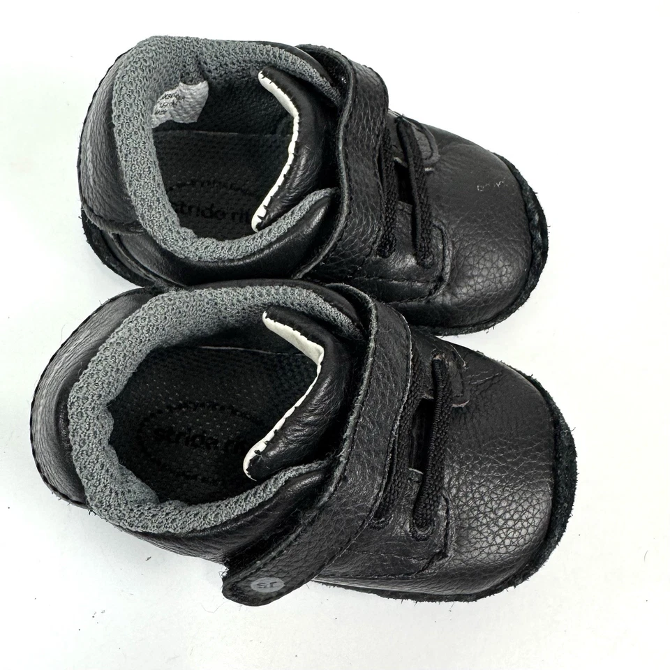 Zapatos cómodos Stride Rite de cuero negro con gateo vestidos Desmond bebé 2 Foto 3 de 4
