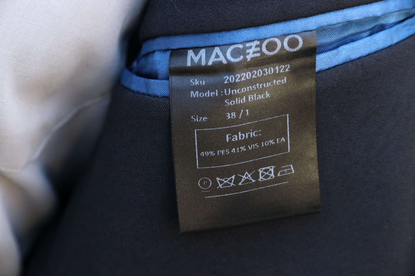 Maceoo Solid Black Unconstructed Two Button Trave… - image 8