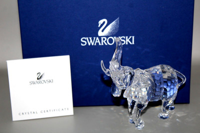 New Swarovski Crystal Figurine Glass -MOTHER ELEPHANT- 678945 w/ Both Boxes