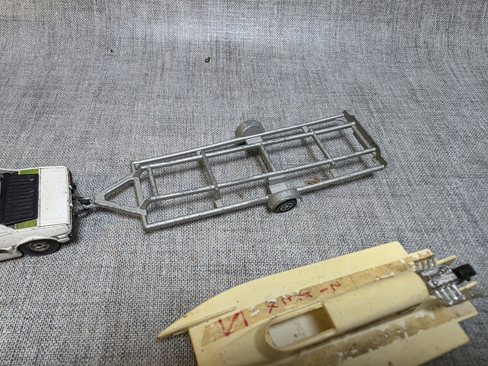 Corgi Toys Gift Set 37 Fiat & Power Boat Set Playworn - for resto