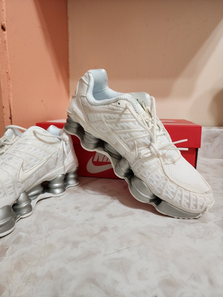 Women's Size 10/Men's Size 8.5 Nike Shox TL Triple Sail Sneakers