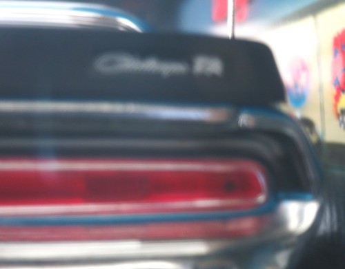1970 Dodge Challenger T/A Supercar Collectibles Highway 61 B5 Blue 50239A 1:18 - Picture 6 of 21