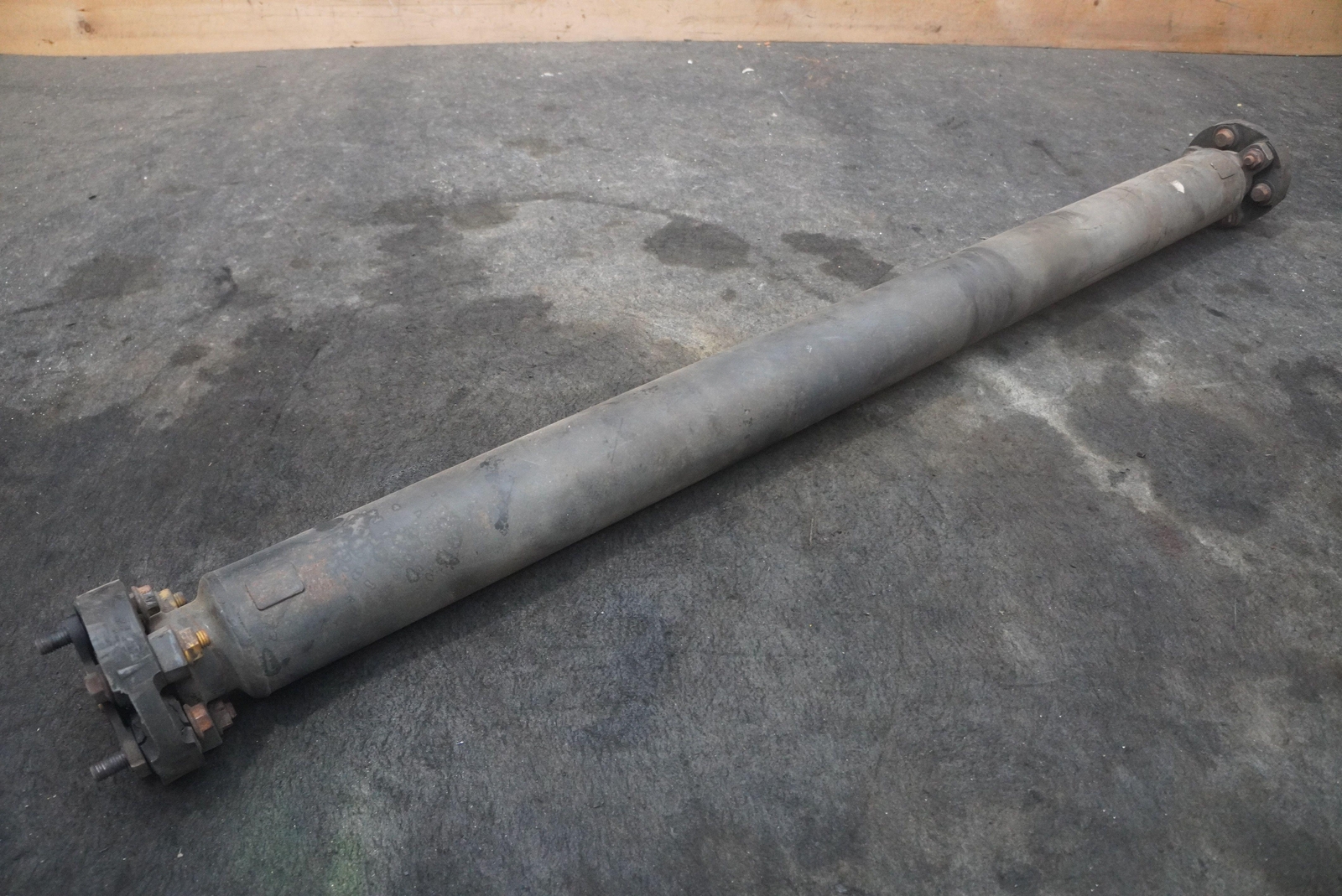 Rear Prop Drive Shaft UG14940 OEM Bentley Mulsanne 1988