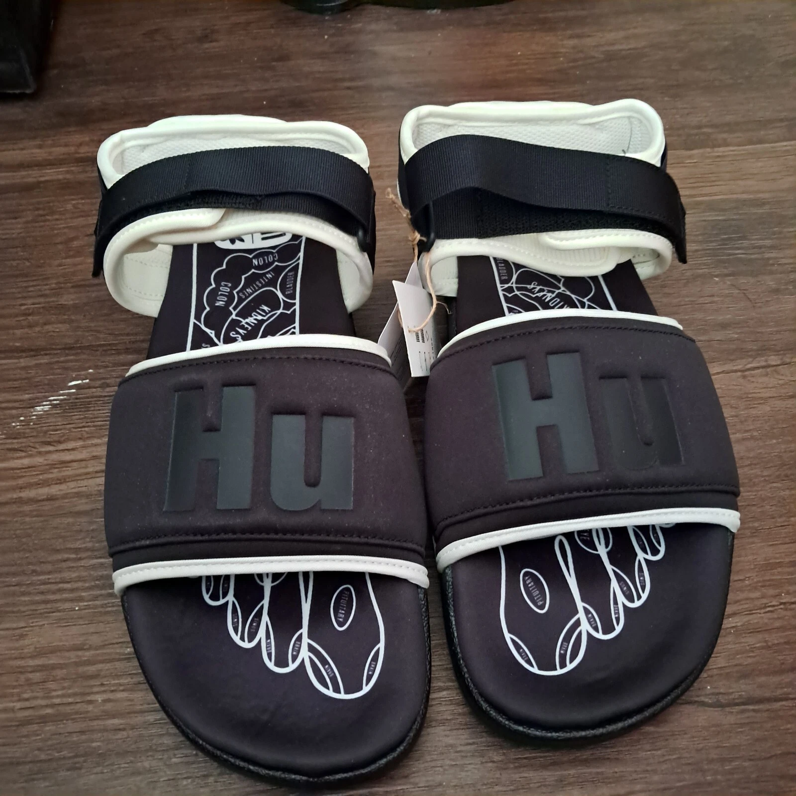 Sandali Adidas x Pharrell Williams Humanrace Adilette 2.0 taglia 11 (GZ1892)