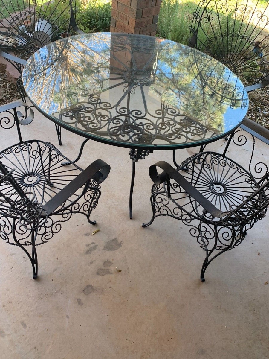PEACOCK Rare Vintage set of Peacock chairs Table Patio Garden PICKUP  ONLY!